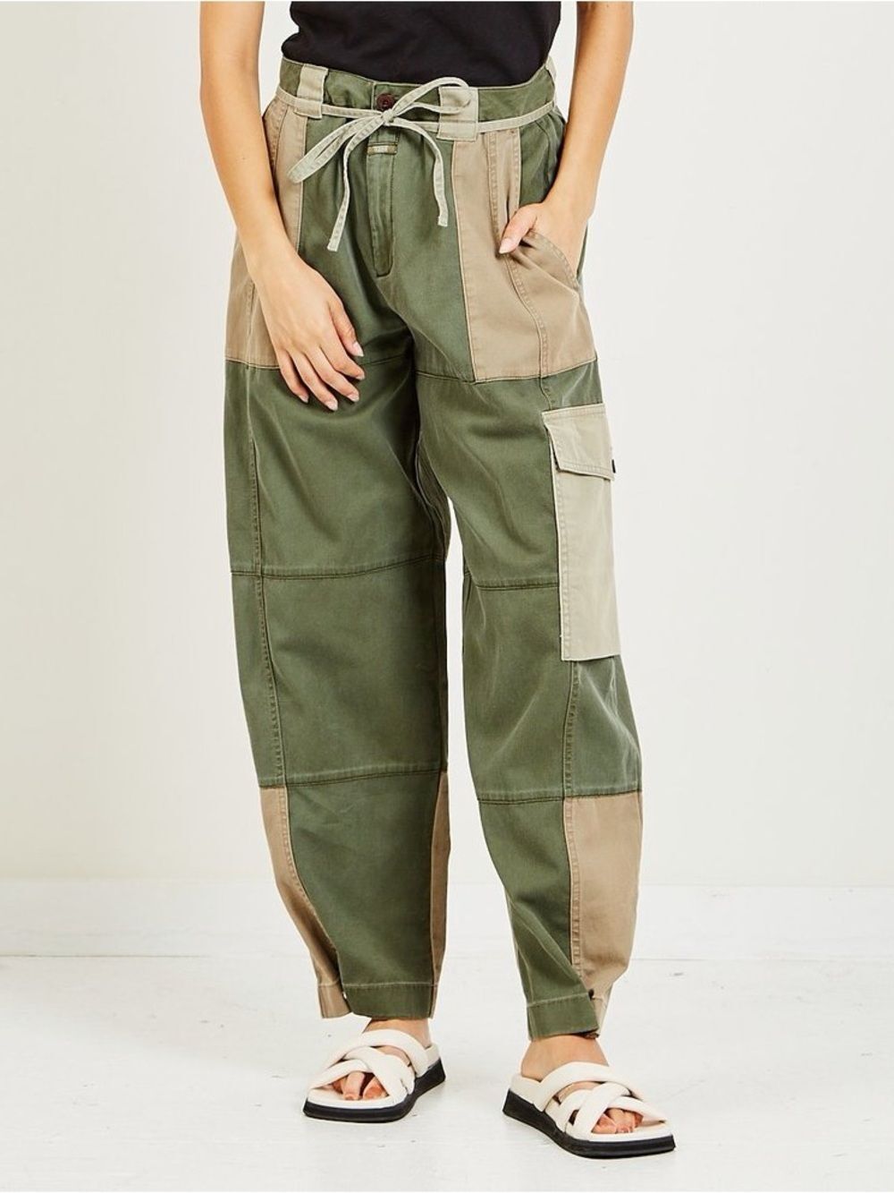 Closed Sinya Patchwork Cargo Pants Green Thyme Sz 26